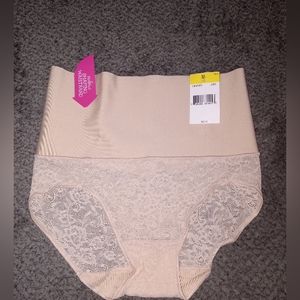 Maidenform No pinch Shaping Waistband, Medium, beige